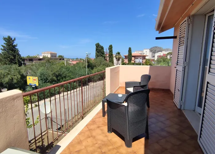 Casa Delle Camelie